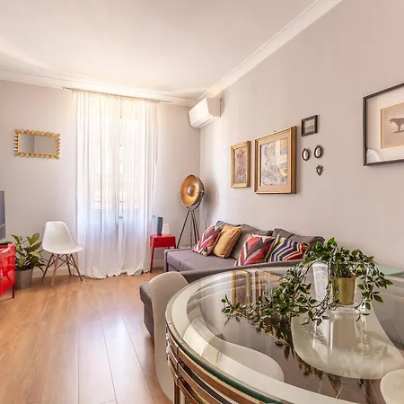 Iflat Charming Vintage In Esquilino شقة *